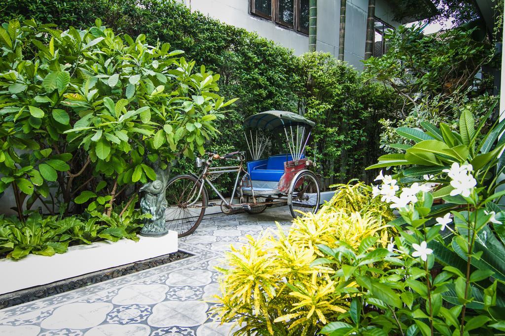 Hotel Baan Noppawong Bangkok Exterior foto